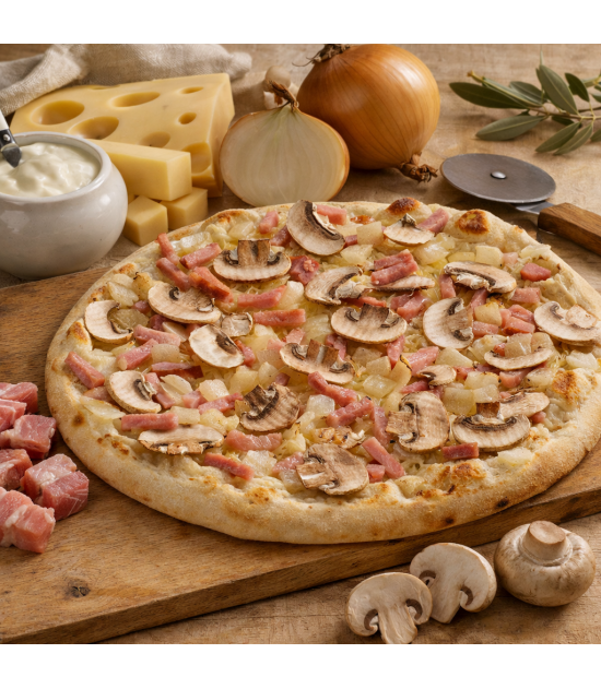 Pizza crémière oignons lardons